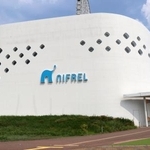 　「ニフレル」の外観＝大阪府吹田市