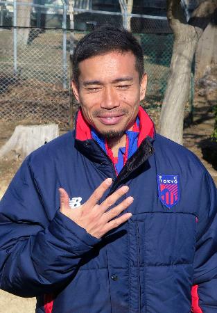 　ＦＣ東京の長友＝東京都小平市