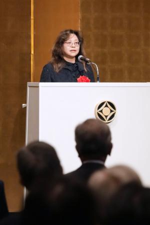 　新年賀詞交歓会であいさつする中国大使館の羅暁梅公使＝７日午後、東京都千代田区