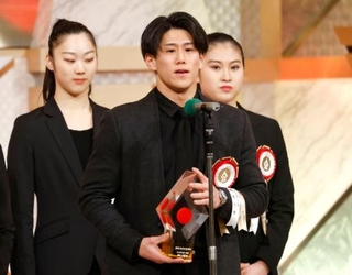 　「テレビ朝日ビッグスポーツ賞」の表彰式に出席した体操の橋本大輝＝９日、東京都内