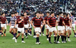 　明大に敗れた早大フィフティーン＝ＭＵＦＧ国立