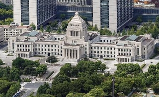 　国会議事堂＝２０２５年８月