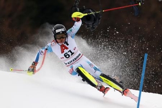 　アルペンスキーＷ杯、男子回転第８戦に臨む相原史郎＝２５日、キッツビューエル（ゲッティ＝共同）