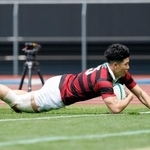 　早大-帝京大　前半、トライを決める早大・矢崎＝ＭＵＦＧ国立