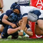 　大阪桐蔭-桐蔭学園　試合終了間際、逆転のトライを決める桐蔭学園・喜（下）＝花園