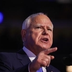 　ウォルズ・ミネソタ州知事＝昨年８月（ゲッティ＝共同）