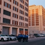 　ベネズエラのマドゥロ大統領夫妻が拘束されている施設＝５日、米ニューヨーク（ゲッティ＝共同）