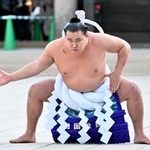 　奉納土俵入りを披露する横綱豊昇龍＝６日、東京・明治神宮