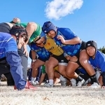 　決勝に向け調整する京都成章の選手たち＝奈良市