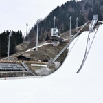 　ミラノ・コルティナ冬季五輪でノルディックスキーのジャンプ競技や開会式が行われるプレダッツォ・ジャンプ競技場＝２０２５年１２月、プレダッツォ（共同）