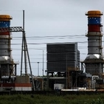 　ベネズエラの国有石油会社の精製施設＝２０２４年２月、北部プエルトカベジョ（ロイター＝共同）