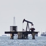 　ベネズエラ北西部の石油関連施設＝７日（ＡＰ＝共同）