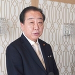 　千葉市で記者団の取材に応じる立憲民主党の野田代表＝１０日午後