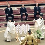 　１０日に東京・両国国技館で行われた土俵祭り