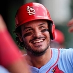 　２５年９月、カブス戦で本塁打を放ち、笑みを浮かべるカージナルスのノーラン・アレナド＝シカゴ（ＡＰ＝共同）