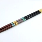 　韓国の李在明大統領が高市首相に贈ったドラムのスティック（大統領府提供・共同）