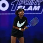 　１４日に開催された全豪オープンのイベントに登場した大坂なおみ＝メルボルン（ゲッティ＝共同）