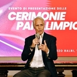 　ミラノ・コルティナ冬季パラリンピックの開閉会式に関する記者会見に出席する大会組織委のジョバンニ・マラゴ会長＝１５日、イタリア・ベネチア（共同）