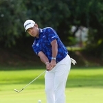 　第１ラウンド、１０番で第４打を放つ松山英樹。１アンダーで５９位＝ワイアラエＣＣ（共同）