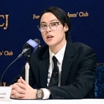 　日本外国特派員協会で記者会見するノルディックスキー・ジャンプ男子の小林陵侑＝１９日、東京都千代田区