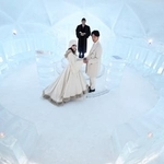 　北海道占冠村の「星野リゾート　トマム」で営業が始まった「氷の教会」。今年２０周年を迎え、これまでに６６０組以上の挙式を行ってきた＝２０日午後