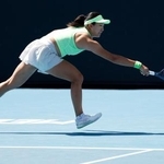 　２回戦で敗退した内島萌夏＝２２日（ゲッティ＝共同）