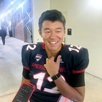 　取材に応じるハワイ大のキッカー松澤寛政＝２２日、米フロリダ州レークランド（共同）