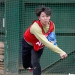 　投球練習する楽天・伊藤樹＝楽天モバイル最強パーク宮城