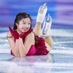 　エキシビションで演技する中井亜美＝北京（共同）