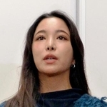 　欧州への出発前に取材に応じるノルディックスキー・ジャンプ女子の高梨沙羅＝２８日、羽田空港