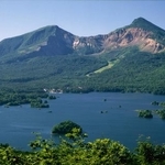 　日本ジオパークに認定された福島県の磐梯山（磐梯山噴火記念館提供）