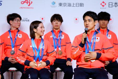 帰国のりくりゅう「走り抜けた」|全国海外|神戸新聞NEXT