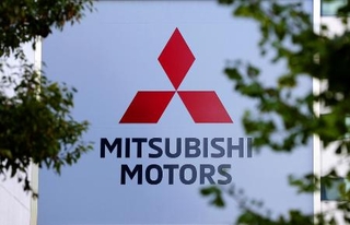 　三菱自動車のロゴ