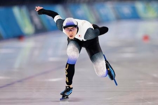 　男子１０００メートル　滑走する野々村太陽＝ミラノ（共同）