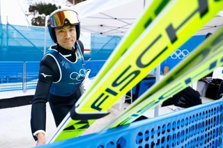 　ラージヒルの公式練習を終えた渡部暁斗＝プレダッツォ（共同）