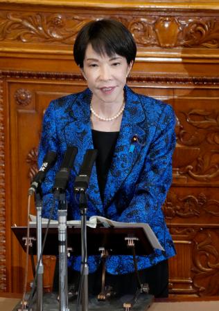 　参院本会議で答弁する高市首相＝２５日午前