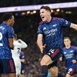 　１月３１日のリーズ戦でゴールを喜ぶアーセナルのビクトル・ギョケレシュ＝リーズ（ＡＰ＝共同）