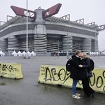 　ミラノ・コルティナ冬季五輪の開会式の会場となるジュゼッペ・メアッツァ競技場＝１月、イタリア・ミラノ