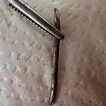 　一般ごみに交ざっていたセシウム針とみられるもの（大分県竹田市提供）