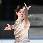 　少年男子フリー　演技する千葉・中田璃士＝フラット八戸