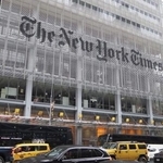 　米ニューヨーク中心部にあるニューヨーク・タイムズの本社（共同）