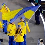 　ミラノ・コルティナ冬季五輪の開会式でウクライナの旗手を務めたエリザベータ・シドルコ＝６日、イタリア・ミラノ（共同）