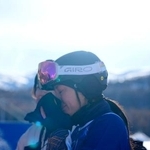 　女子パラレル大回転予選で敗退し、涙ぐむ竹内智香＝リビーニョ（共同）