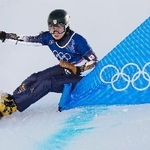 　女子パラレル大回転予選　滑走する竹内智香＝リビーニョ（共同）