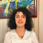 イランの女性人権活動家ナルゲス・モハンマディさん（親族提供・ロイター＝共同）