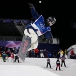 　男子ハーフパイプの公式練習で調整する平野歩夢＝リビーニョ（共同）