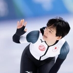 　女子１０００メートルのレースを終え、手を振る山田梨央＝ミラノ（共同）