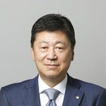 　日本経済新聞社の社長に就任する飯田展久氏（同社提供）