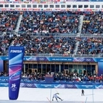 　アルペンスキー男子団体複合会場に詰めかけた観客＝９日、イタリア・ボルミオ（共同）