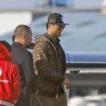 　宮崎空港に到着した米大リーグ、パドレスのダルビッシュ。ＷＢＣに向けた日本代表の強化合宿でアドバイザーを務める＝１３日